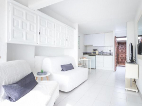 The White Apartment with swimming pool